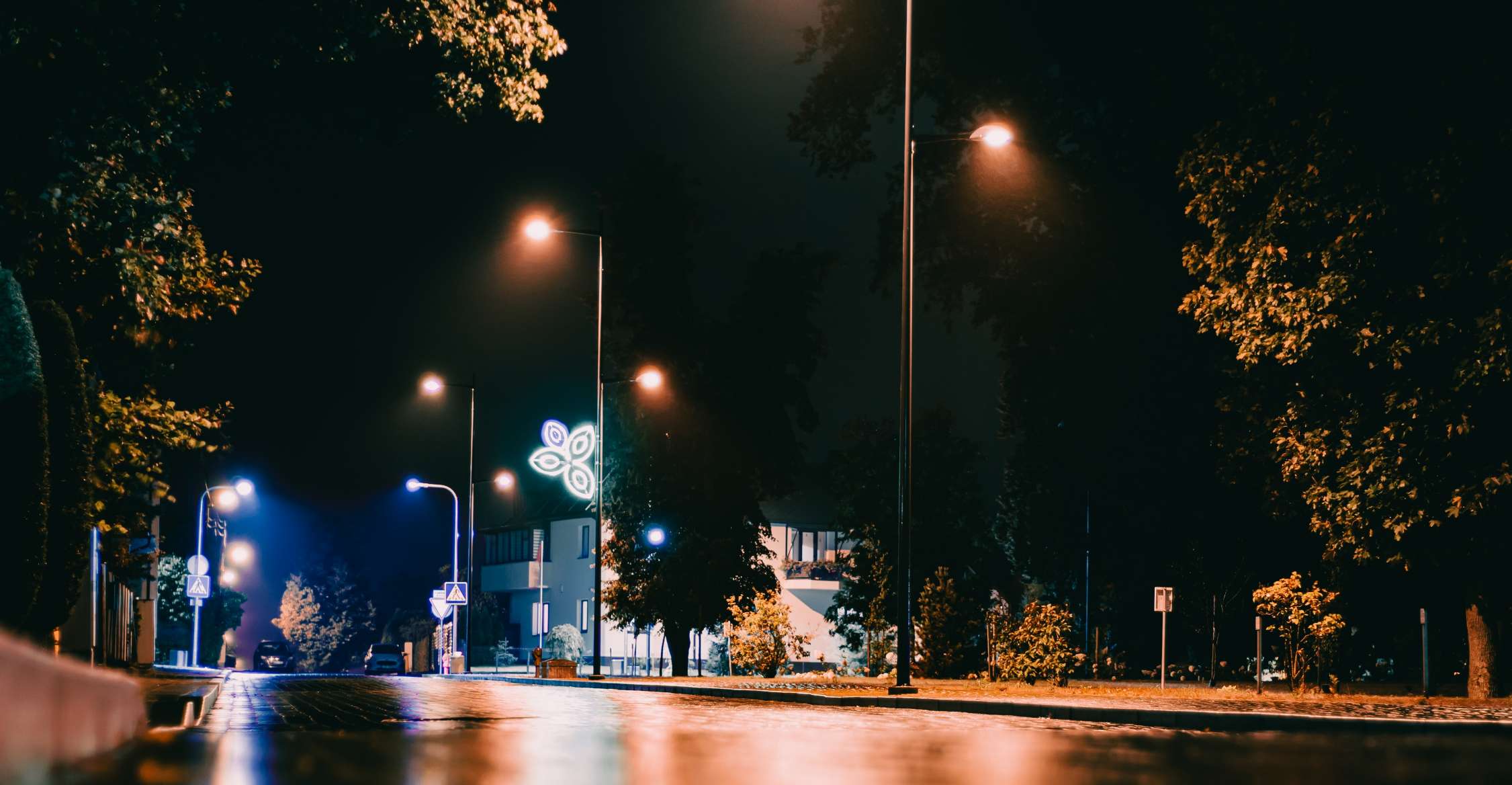 樓宇自控系統，弱電設備監控，高效建筑管理，減少人工成本