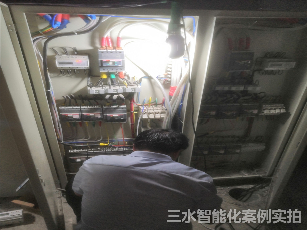 煙臺(tái)黃金職業(yè)學(xué)院能耗監(jiān)測(cè)案例(圖5) 煙臺(tái)黃金職業(yè)學(xué)院能耗監(jiān)測(cè)案例(圖5)